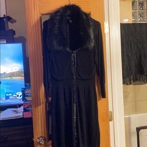 Black dress with detachable fur collar